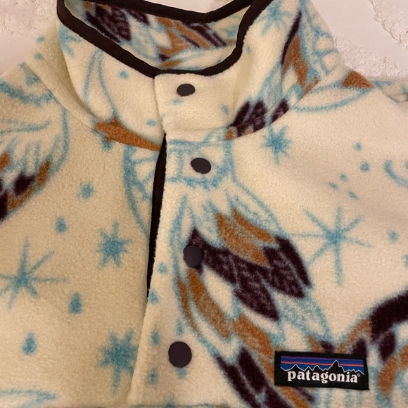 Patagonia women’s Synchilla Fleece in Cream and Blue - Picture 4 of 9